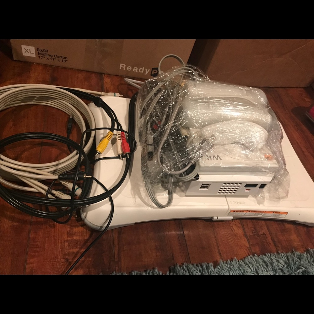 Wi Gaming System / Video Game